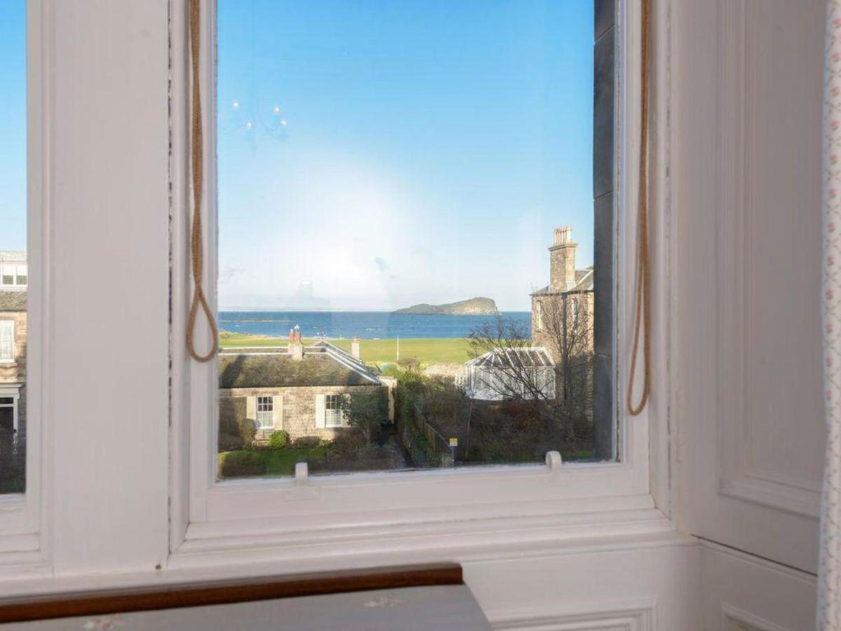 Benholm -Stunning 3-Bed Apartment In North Berwick Exterior photo